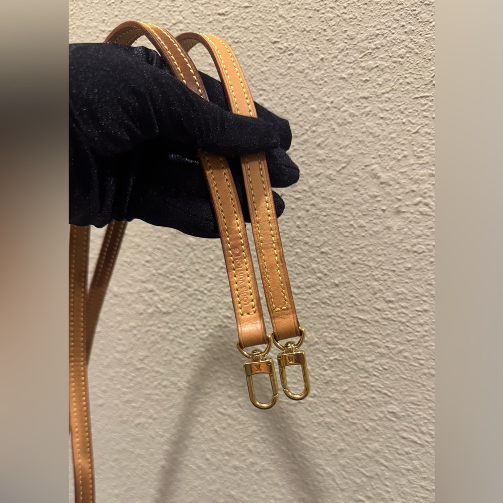 Louis Vuitton Vachetta Leather Crossbody Strap with Gold Clasps